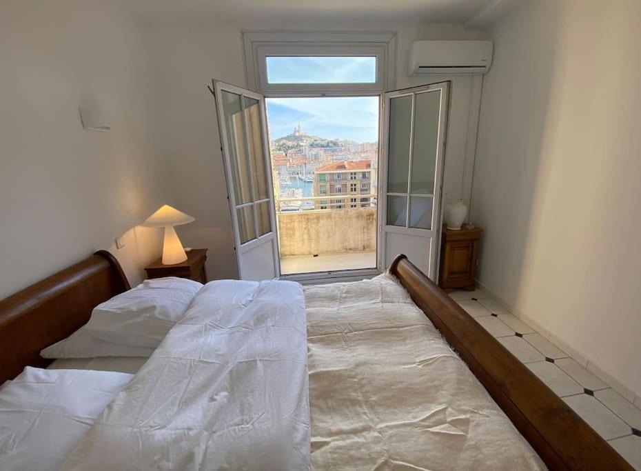Splendide Vue Sur Nd De La Garde Et Le Vieux Port Apartment Marseille Exterior photo