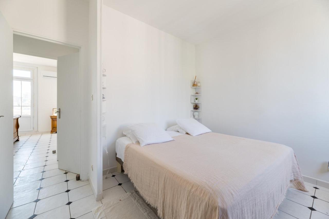 Splendide Vue Sur Nd De La Garde Et Le Vieux Port Apartment Marseille Exterior photo